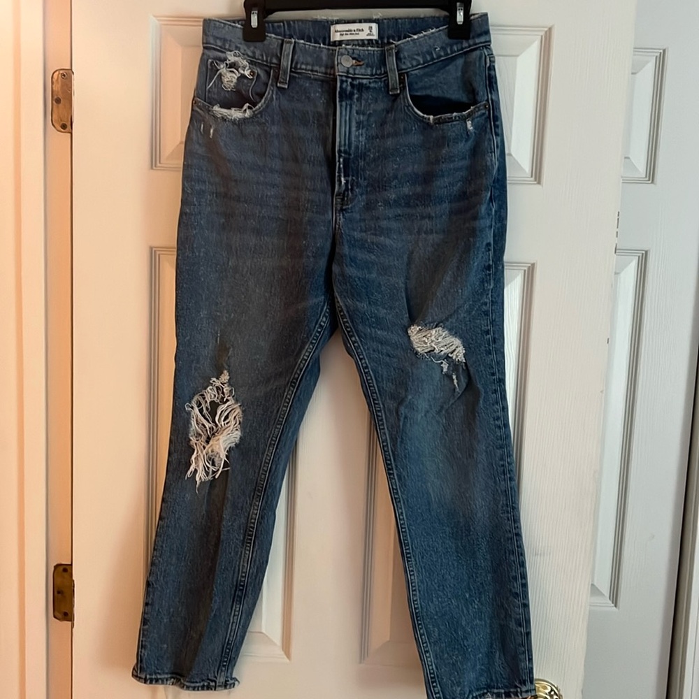 Abercrombie High rise mom jeans